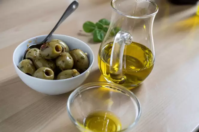 Nur 4 von 23 Olivenölen schneiden bei Testern »gut« ab