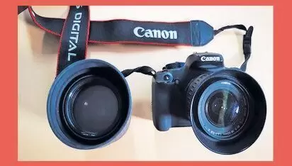 Digitalcamera mit 2 Canon-Objektiven 18-55 und 55-200 (jeweils mit UV-Filter u. Gegenlichtblende), dabei 2 Akkus (Marke Patona,