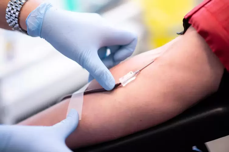 Kann Leben retten: Blutspende. 