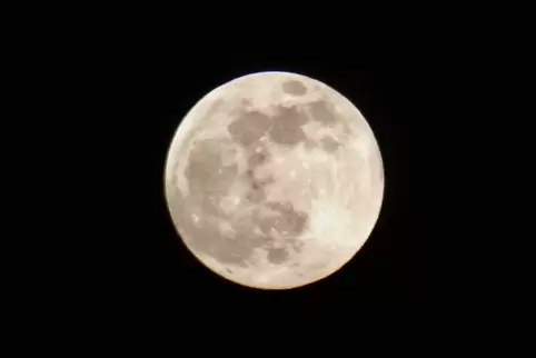 Fasziniert die Menschen: der Mond.