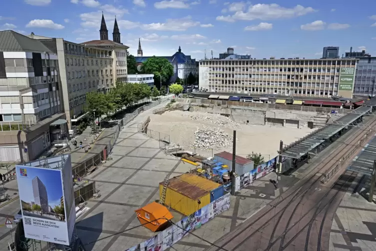 Die BI sieht eine Chance für die Neugestaltung des Berliner Platzes.