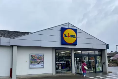 Sie möchte der Discounter Lidl zugunsten eines Neubaus in Niederauerbach seit Jahren abgeben: die in die Jahre gekommene Filiale