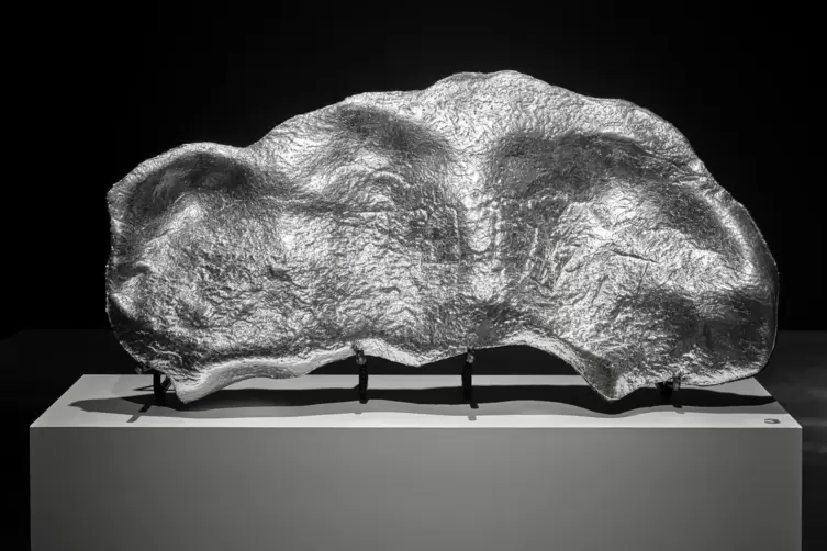 Erinnerungskunst: Skulptur eines Fragments der H&ouml;hle Verteba (Ukraine), J&uuml;disches Museum Frankfurt. 