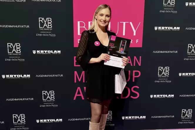 Bei der Beauty-Messe in Düsseldorf wurde Katharina Maximov für ihre Leistung mit dem fünften Platz belohnt.