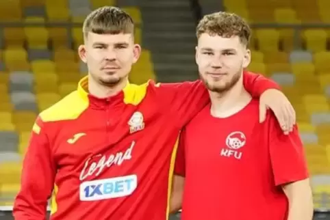 Zusammen in der kirgisischen A-Nationalmannschaft: Kai (links) und Kimi Merk aus Pirmasens.