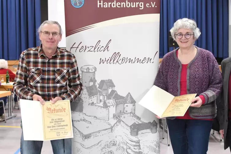 Geehrte Mitglieder: Hans Peter Luthringshauser und Heike Kiechle (40 Jahren dabei).