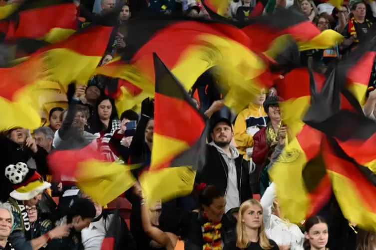 Nach den jüngsten Testspielauftritten wieder hoffnungsfroh: die deutschen Fans.