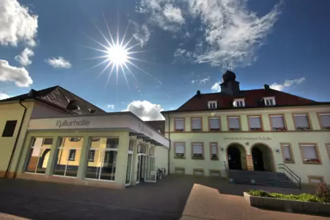 Die Grundschule in Waldsee. 
