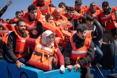 Menschen in Not: Mehr als 170 Migranten wurden im März dieses Jahres von Ärzten ohne Grenzen im Mittelmeer gerettet.
