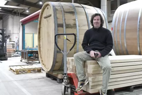 Weinfässer machen 40 Prozent der Produktion aus, der Rest geht an die Spirituosenindustrie und an Brauereien: Markus Eder, einer