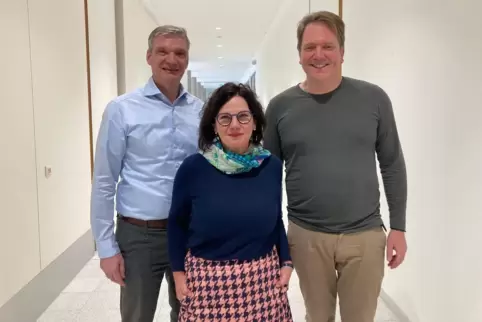 Die Vorsitzende und ihre beiden Stellvertreter (von links): Jörg Breitenbach, Heike Arend und Gösta Jamin.