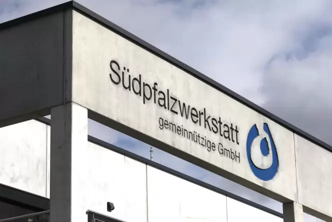 Die Südpfalzwerkstatt beschäftigt rund 800 Menschen mit Behinderung. Trägerin ist die Lebenshilfe Südliche Weinstraße.