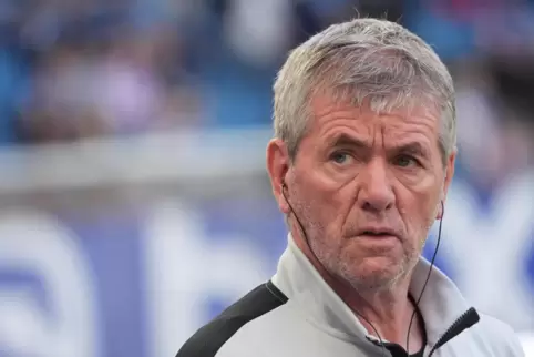 Klarer Blick, klarer Plan: FCK-Coach Friedhelm Funkel. 