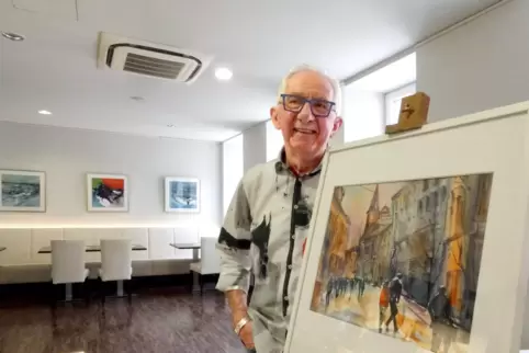 Aquarellist Peter Simonis aus Queidersbach mit dem Blatt „Kaiserslautern“. 