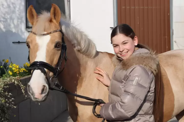 Ein Herz und eine Seele: Anna-Yara Sophie Keller aus Otterstadt mit ihrem Pony Danci. 