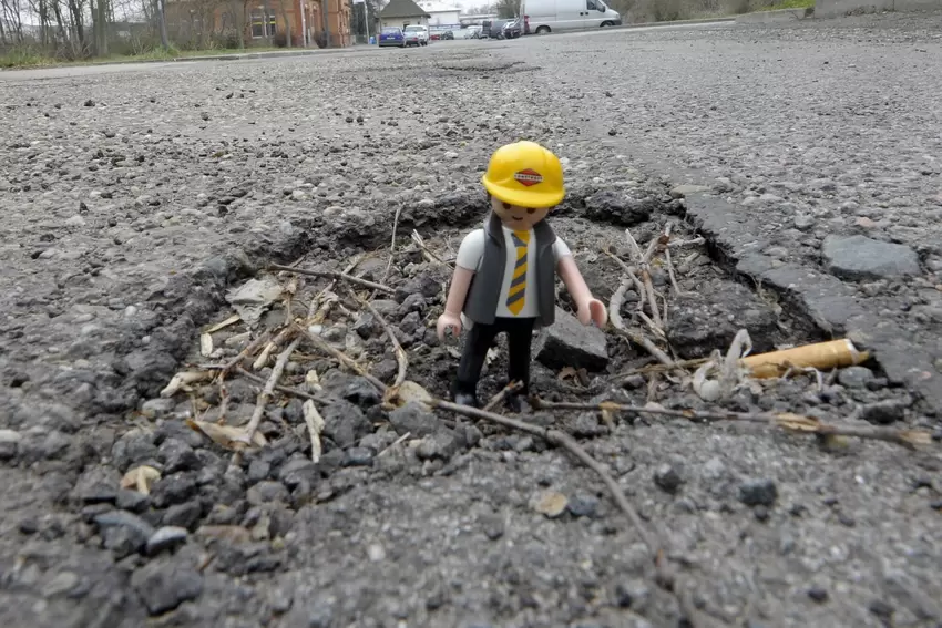 Schlaglöcher: Viele Straßen und Radwege sind in einem desolaten Zustand.