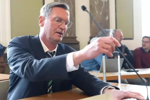 Psychiater Ralf Werners Einschätzung zur Gefährlichkeit des Angeklagten ist eindeutig. 