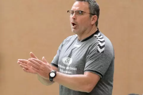 Jan Burgard betreut am Samstag zum letzten Mal die HSG-Handballerinnen.
