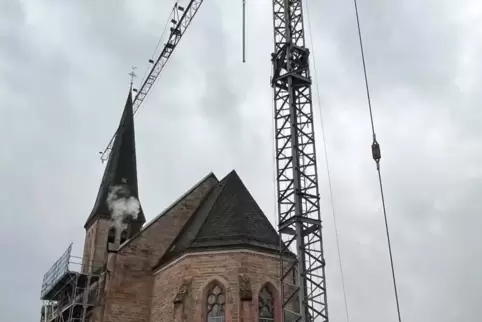 Die Sanierung des undichten Dachs der St. Georg-Kirche in Münchweiler kostet 850.000 Euro. 