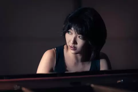 Eine fabelhafte Pianistin: Claire Huangci. 