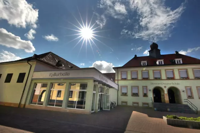 Grundschule Waldsee: Viele Schüler müssen auf dem Weg dorthin die Rehhütter Straße überqueren.