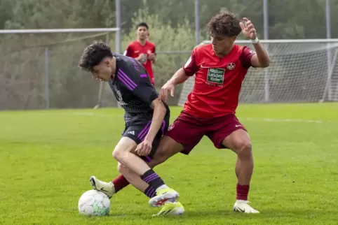 Ata Doruk (rechts) und seine Teamkollegen von der U17 des FCK wollen an den starken Auftritt gegen Bayern Münchenh anknüpfen.