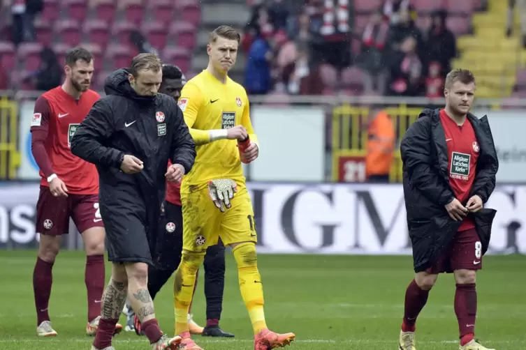 Beim FCK herrschte nach dem 1:1 Entt&auml;uschung. Torwart Julian Krahl fordert, dass das Team L&ouml;sungen f&uuml;r die letzten vier Spiele f