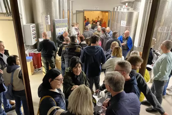 Volles Haus im Weingut Schreieck. Volles Haus im Weingut Schreieck.