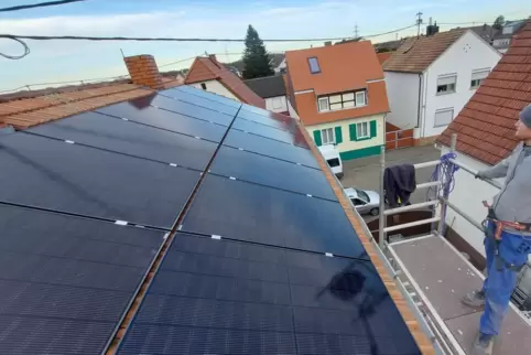 Selbstbau-Photovoltaik: Eines der Projekte der Energiegenossenschaft. 