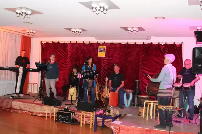 2006 absolvierten Kamohelo in Worms ihren ersten Auftritt, am Samstag spielten sie im Bürgerhaus.