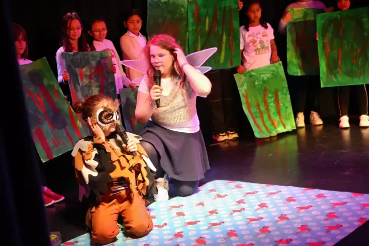 Die Grundschule Wolfstein hatte sich des bekannten Musicals &bdquo;Die Eule findet den Beat&ldquo; angenommen. 