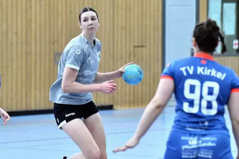 Linkshänderin und Top-Torjägerin Janine Baus wird wie drei andere Spielerinnen in der Aufstiegsrunde zur neuen Regionalliga für 