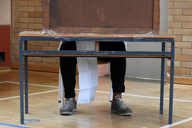 Die Kommunalwahl als Papierschlacht: Auf bis zu fünf Stimmzetteln können die Bürger ihre Favoriten ankreuzen.
