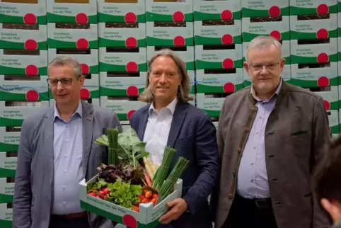Der Pfalzmarktvorstand gibt einen Lagebericht. 