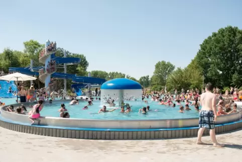 Das Freibad am Willersinnweiher zwischen Friesenheim und Oppau startet voraussichtlich so spät wie kein anderes Bad in der Regio