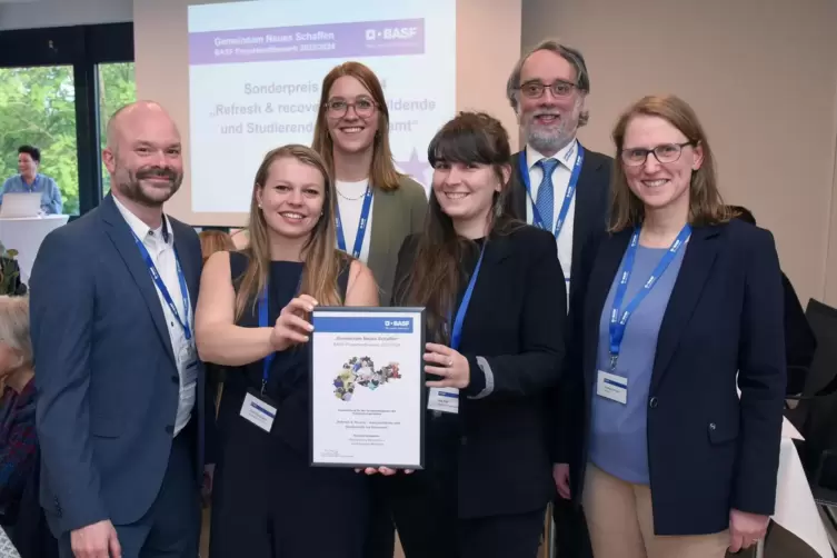 Der Sonderpreis zur St&auml;rkung des Ehrenamtes ging an &bdquo;Refresh & Recover&ldquo; von Stadtjugendamt und Sportkreisjugend Mannheim.