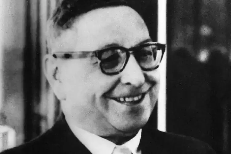 Albert Finck. 