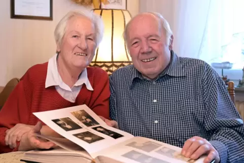 Teilen viele schöne Erinnerungen: Edda und Heinz Sengel.