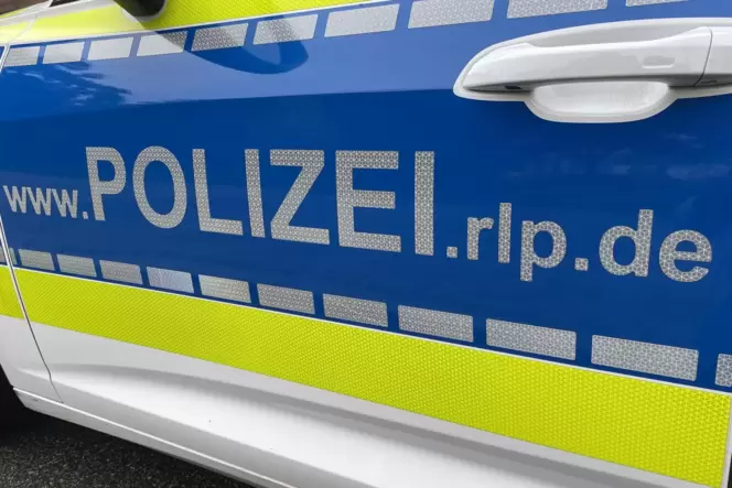 Die Polizei hofft auf Hinweise zu dem Fahrer, der am Dienstagabend in der Katzenbacherstraße in Nanzdietschweiler eine Radfahrer