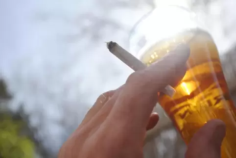Ist Cannabis wirklich schlimmer als Alkohol? Die Diskussion um ein Cannabis-Verbot auf der Kerwe ist nach dem Ratsbeschluss auf 