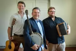 Die norddeutsche Band Trasnú kommt in die Nordpfalz: Das Trio spielt am 4. Mai im Connemara Irish Pub in Kirchheimbolanden. 