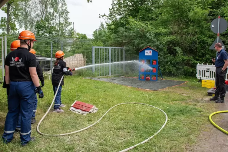 Bei der Rallye hatten auch viele R&uuml;lzheimer Vereine Stationen aufgebaut.