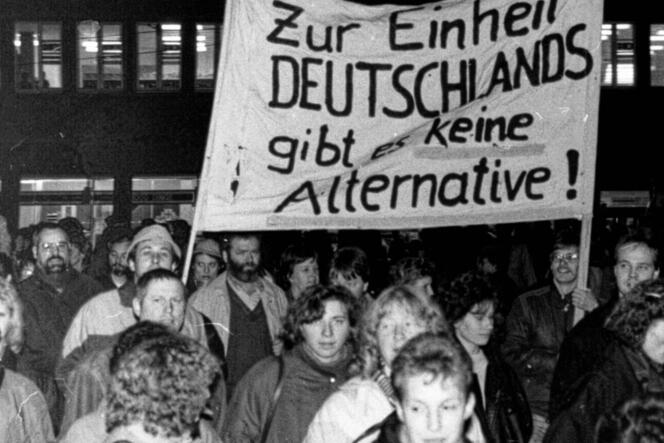 Zu Beginn der Proteste in der DDR ging es noch um Reisefreiheit, später erst um die Einheit.