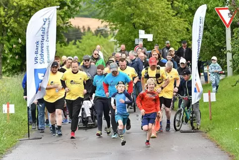 Rund 50 Personen beteiligten sich am Spendenlauf.