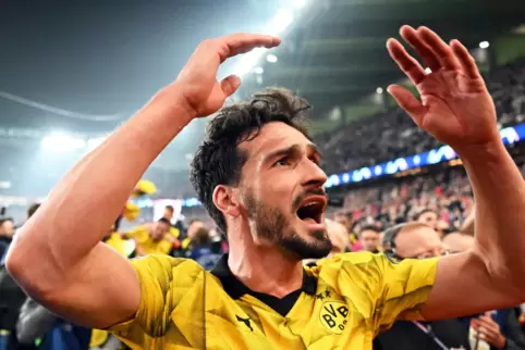 Mats Hummels führte Borussia Dortmund mit seinem Tor zum 1:0-Sieg ins Paris ins Finale nach London. 