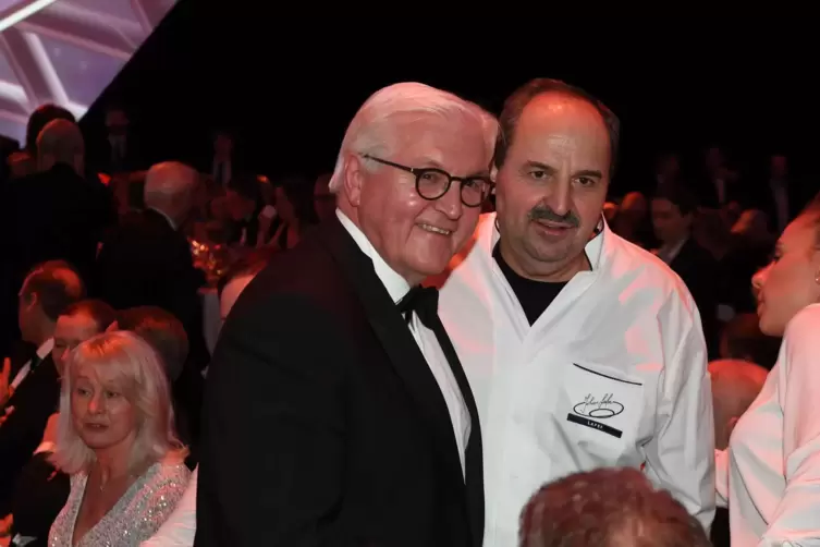 Bundespr&auml;sident Steinmeier geh&ouml;rt zu den Freunden von Johann Lafer. 