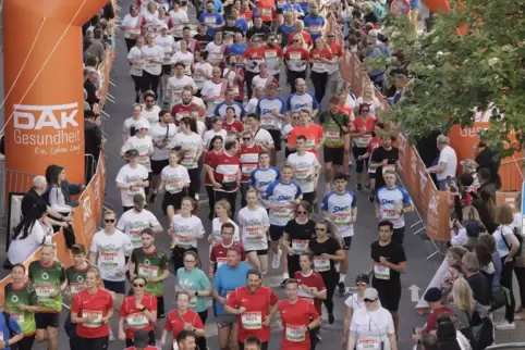 2023 waren rund 6000 Läuferinnen und Läufer beim Firmenlauf in Kaiserslautern am Start. 