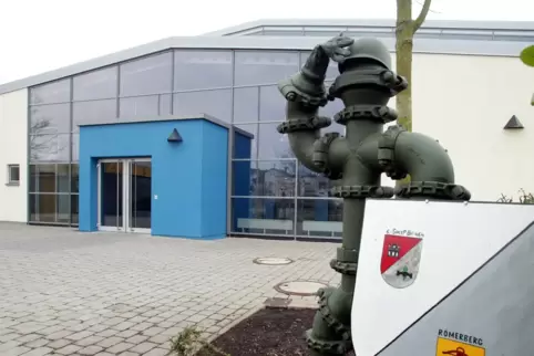 Hier gibt es viel Programm für die französischen Gäste und die Römerberger Bürger: die Rhein-Pfalz-Halle