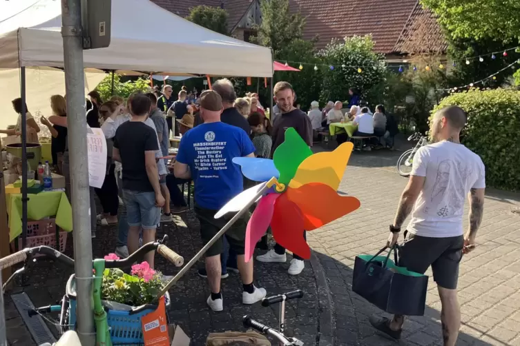 Das erste Fest der Vielfalt in Mertesheim. 