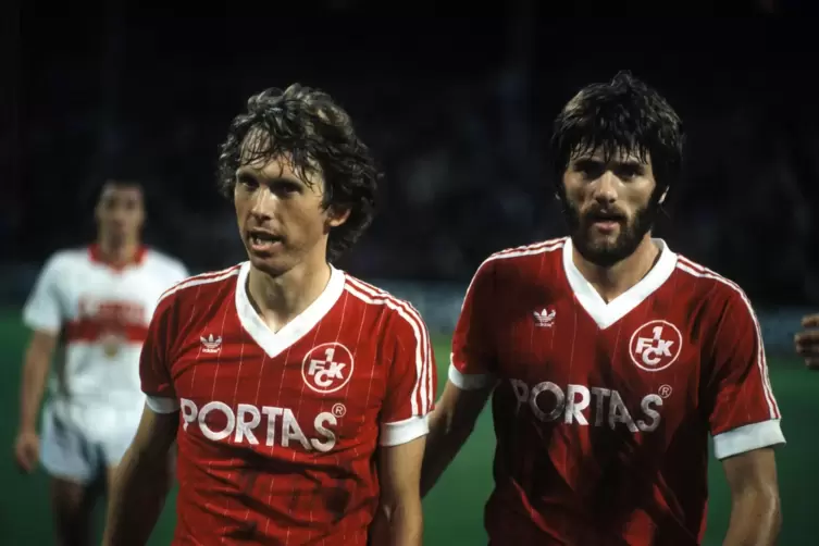 Legenden im FCK-Trikot: Werner Melzer (links) und der aktuelle FCK-Trainer Friedhelm Funkel.
